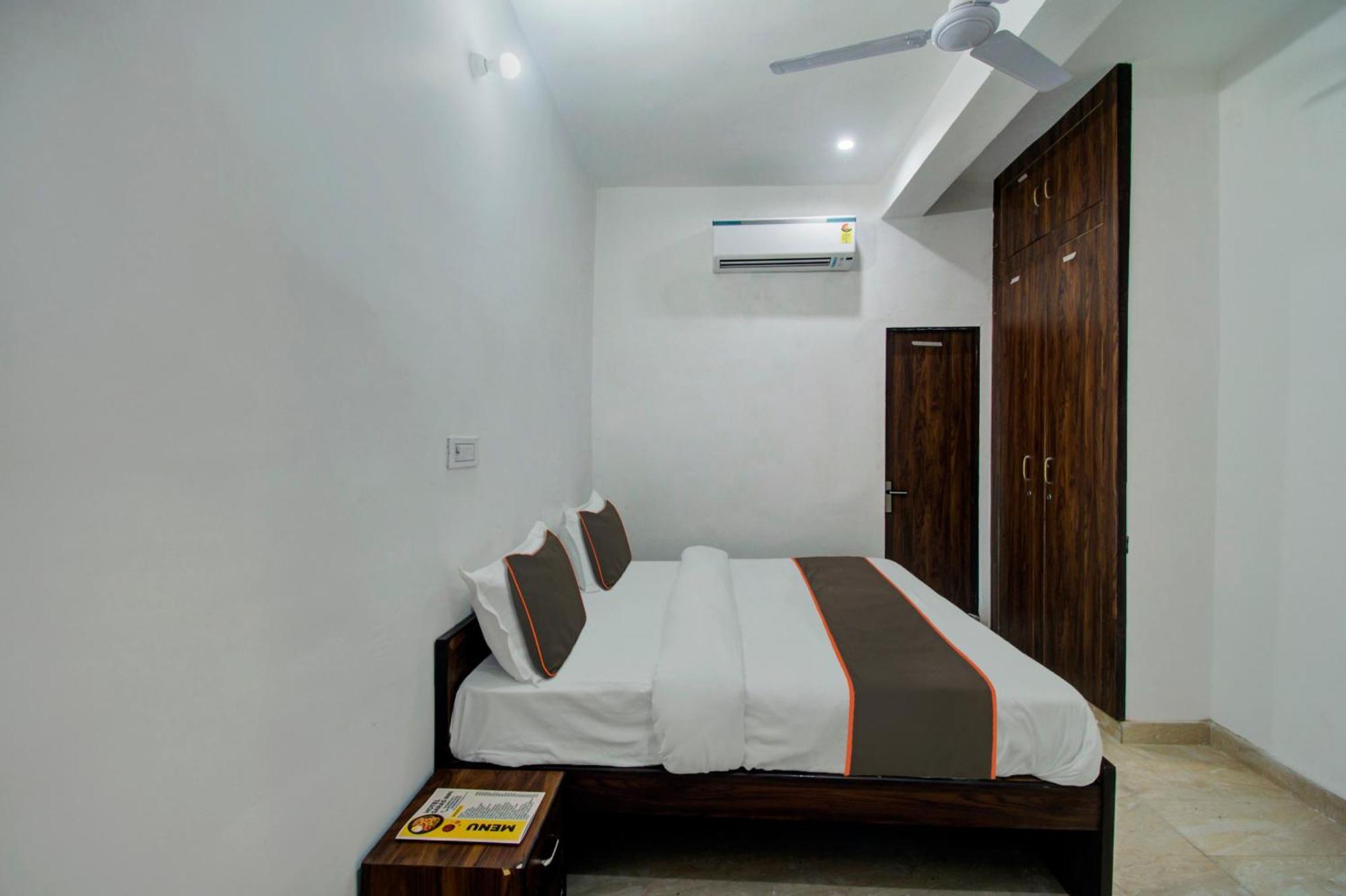 Oyo 82094 Hotel Saras Inn 斋浦尔 外观 照片
